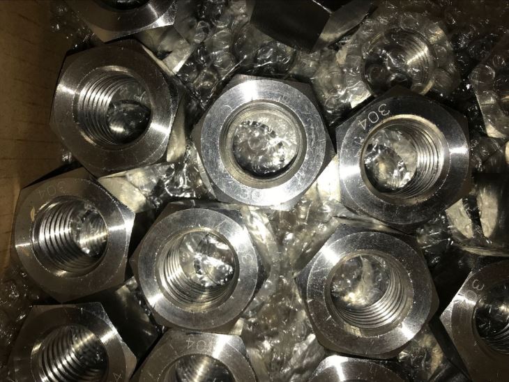 Grade 8.8 Heavy Hex Bolt